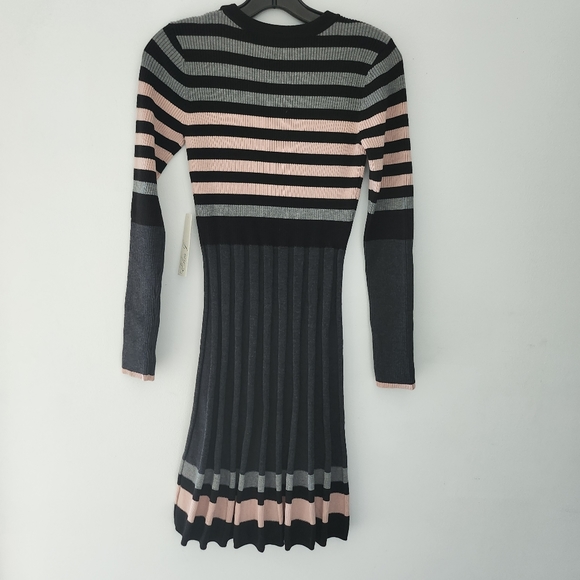 Nwt Eliza J Long Sleeves Striped Pleated Knit Dress Size S - Picture 6 of 7